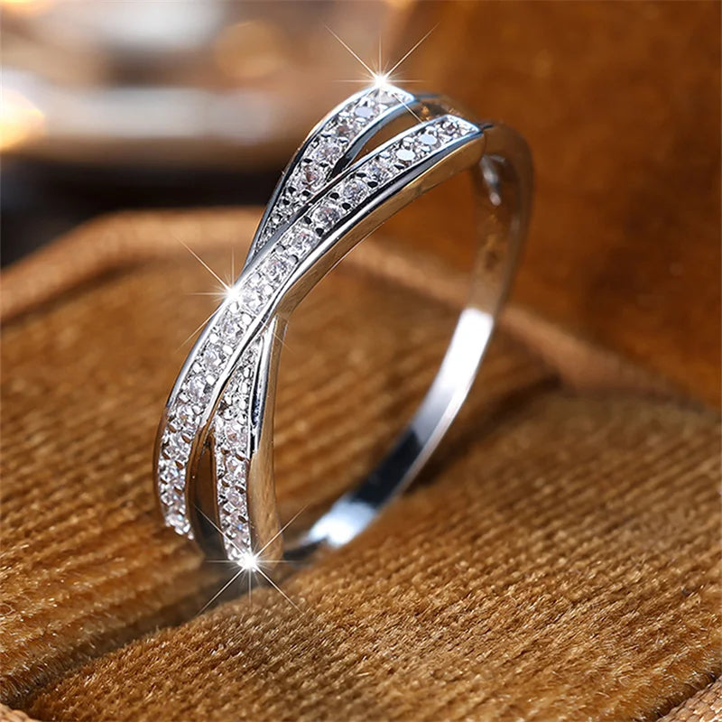 Bague Élégance Croisée